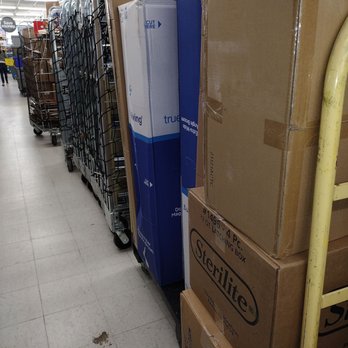 Dollar General - More blocked shelves - Discount Store Near Me - Chicago, Illinois
