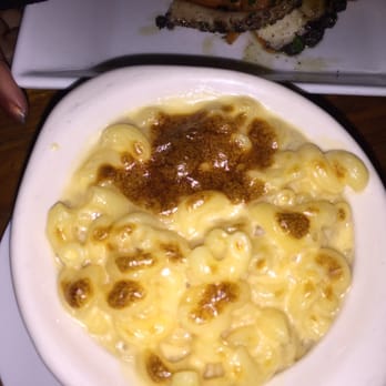 Mindy's Bakery - $13 Mac n cheese really creamy but no bacon was good but kumas corner mac n cheese tops this for sure - Desserts Near Me - Chicago, Illinois Mindy's Bakery - $13 Mac n cheese really creamy but no bacon was good but kumas corner mac n cheese tops this for sure - Desserts Near Me - Chicago, Illinois