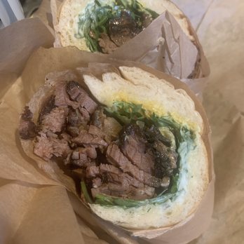 LA Brisket - 405: Garlic Aioli, Mustard, Sauteed Mushroom, Baby Arugula, Bleu Cheese, Caramelized Onion - Sandwiches Near Me - Artesia, California