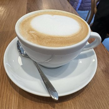 Mercado - Cappuccino - American Near Me - Montclair, New Jersey