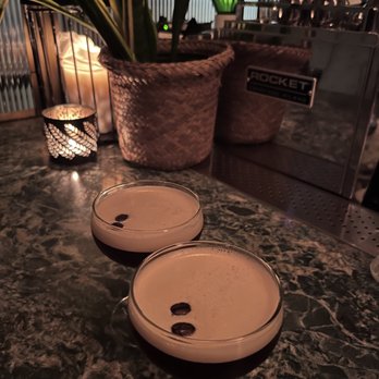 Hà - two glasses of wine sitting on a table - Vietnamese Near Me - Montreal, Quebec