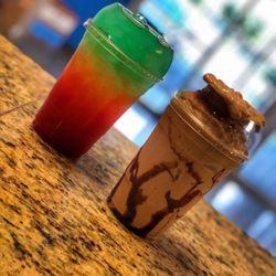 La Swamp water TeaBomb & peanut butter cup shake
