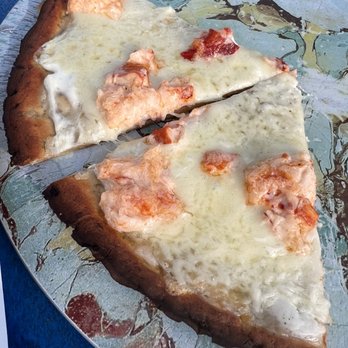Seaside Cafe - Gluten free The Seaside Café Signature Pizza - Lobster Bianca. - Pizza Near Me - Key West, Florida Seaside Cafe - Gluten free The Seaside Café Signature Pizza - Lobster Bianca. - Pizza Near Me - Key West, Florida