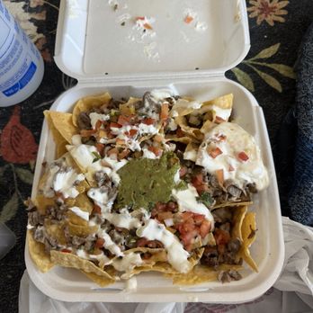 Tacos Revolution - Disappointing Carne Asada Nachos - Tacos Near Me - Colorado Springs, Colorado Tacos Revolution - Disappointing Carne Asada Nachos - Tacos Near Me - Colorado Springs, Colorado