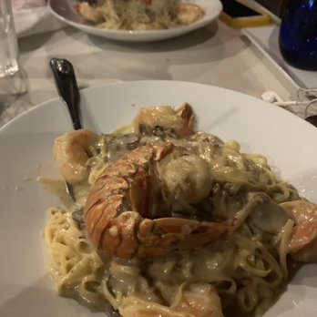 Casablanca - Shrimp pasta with lobster tail (Delicious)!! - Seafood Near Me - Miami, Florida Casablanca - Shrimp pasta with lobster tail (Delicious)!! - Seafood Near Me - Miami, Florida