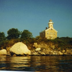 Great Captain's Island Lighthouse - Nice place to kayak