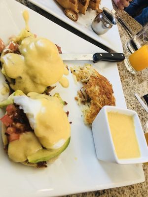 Barneys Brunch House by null