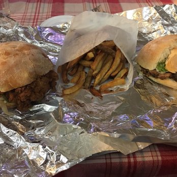 Knuckle Sandwich - Poutineries Near Me - Toronto, Ontario