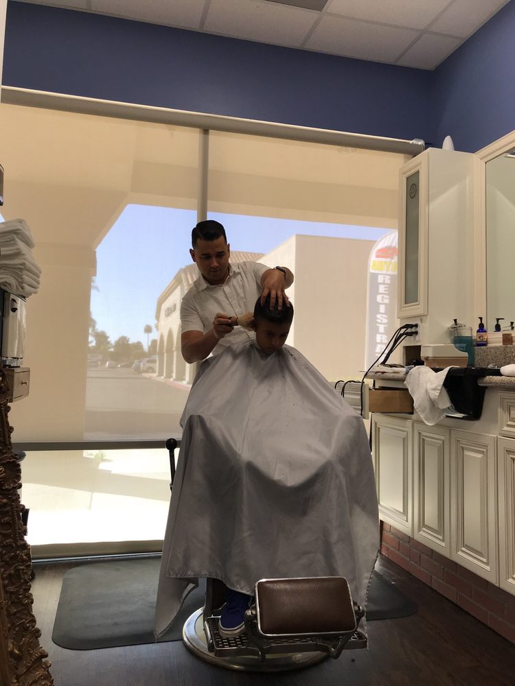 The Shaving Parlor Logo