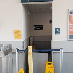 Greyhound Bus Lines - Broken bathrooms at Baltimore Greyhound