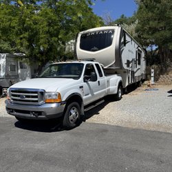 DTS- Pilot Car Service - Hitched up in no time!