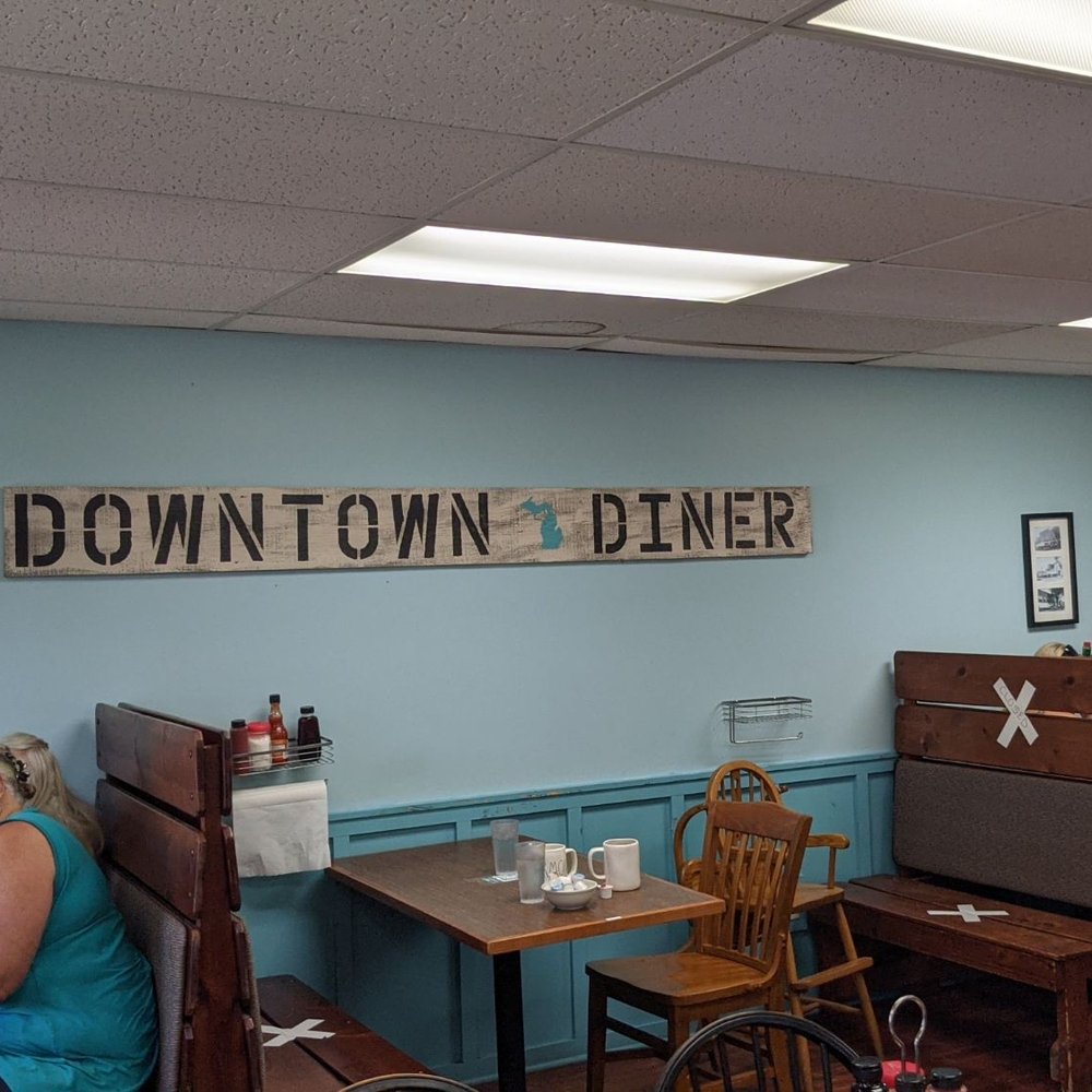 Amy's Downtown Diner - people eating at tables - Diners Near Me - Perry, Michigan Amy's Downtown Diner - people eating at tables - Diners Near Me - Perry, Michigan