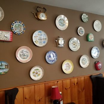The Wagon Wheel Restaurant - Wall deco - Burgers Near Me - Gill, Massachusetts The Wagon Wheel Restaurant - Wall deco - Burgers Near Me - Gill, Massachusetts