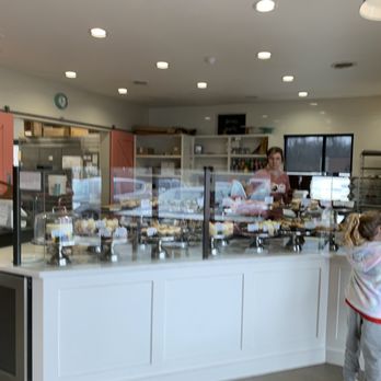 Sara's Sweets - Inside - Desserts Near Me - Lima, Ohio