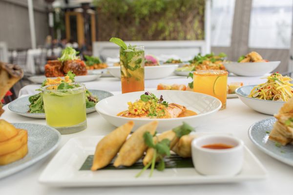 INDO Restaurant & Lounge by null