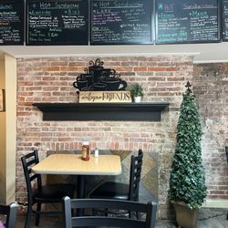 Ria's Bistro  - Small local place