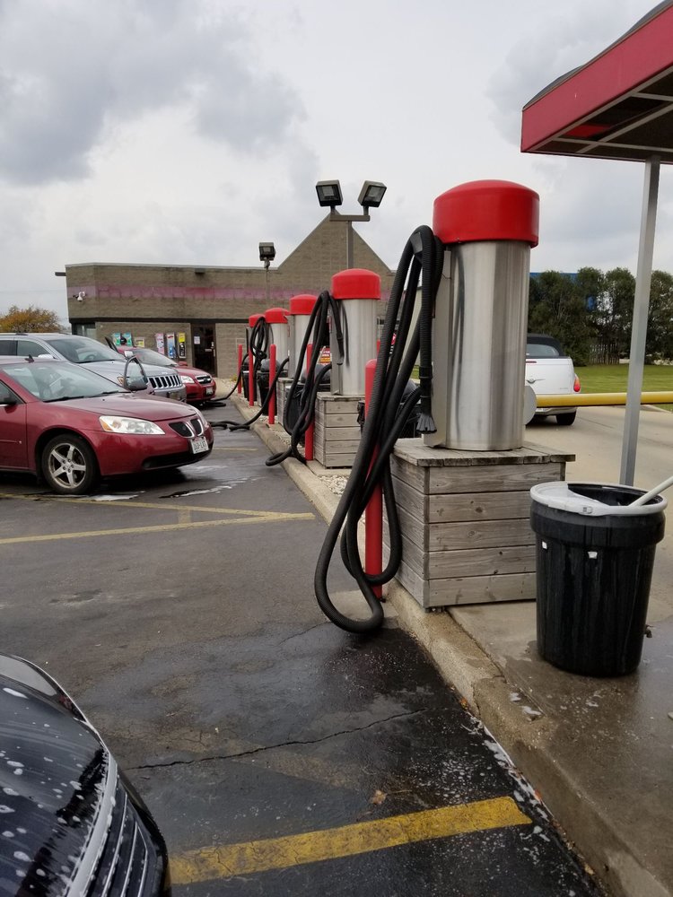 Sponge Spa Car Wash, Janesville Roadtrippers
