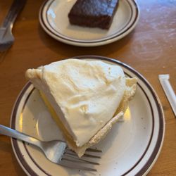 Stahl's Cafe & Deli - Lemon meringue pie and persimmon pudding.