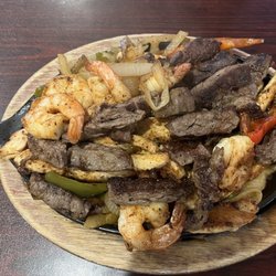 Mariscos La Quinta - 3 Combo Fajitas