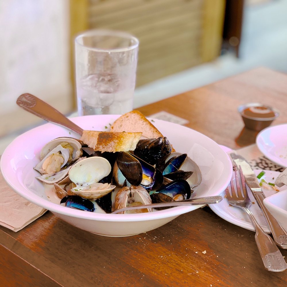 FishBar - My clam and mussels combo - Seafood Near Me - Manhattan Beach, California FishBar - My clam and mussels combo - Seafood Near Me - Manhattan Beach, California