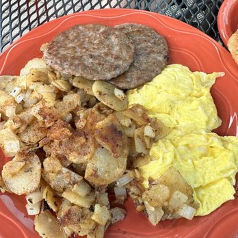 Victor's 1959 Cafe - Breakfast - Cuban Near Me - Minneapolis, Minnesota