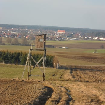 Möninger Bergkirche - Religious Organizations Near Me - Freystadt, BY