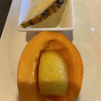 Moena Café - Fruit so fresh - Cafes Near Me - Honolulu, Hawaii