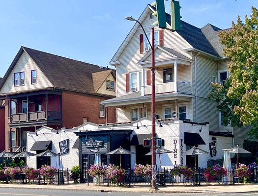 Photo of Wood-n-Tap Bar & Grill- Hartford - Hartford, CT, US. Outside sept 2022