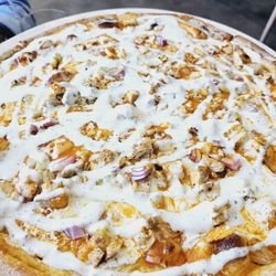 Goodfellas Woodfired Pizza - Buffalo chicken pizza