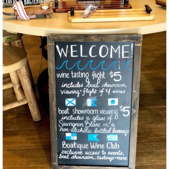 Boatique Winery - 3/10/2018: "Tulip Festival" wine tasting price - Wine Tours Near Me - Kelseyville, California Boatique Winery - 3/10/2018: "Tulip Festival" wine tasting price - Wine Tours Near Me - Kelseyville, California
