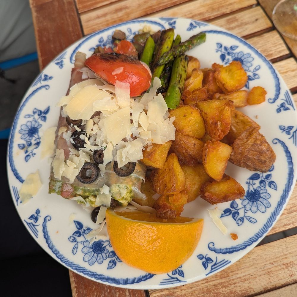 Mymy - Mambo Italiano Tartine - Breakfast & Brunch Near Me - San Francisco, California Mymy - Mambo Italiano Tartine - Breakfast & Brunch Near Me - San Francisco, California