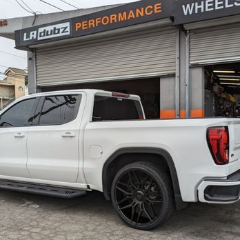 LAdubz - 26'' Giovannna wheels installed - Tires Near Me - Gardena, California LAdubz - 26'' Giovannna wheels installed - Tires Near Me - Gardena, California