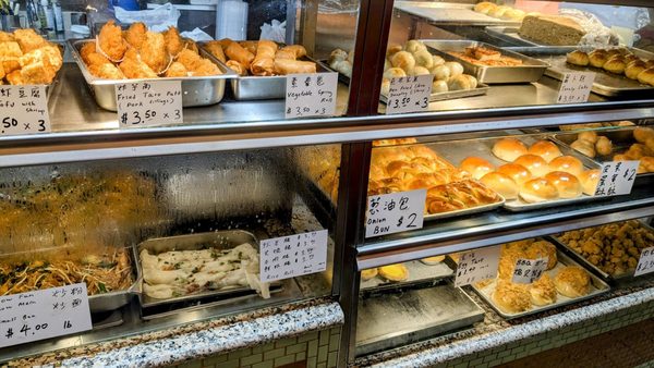 Wong Lee Bakery by null