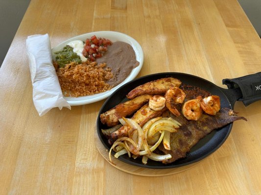 Golondrinas Mexican Grill by null