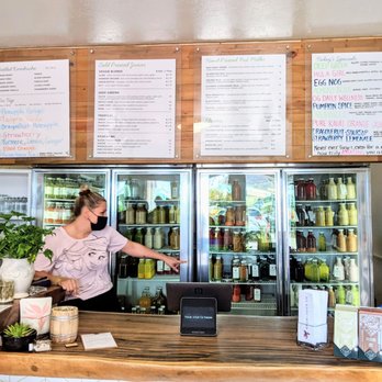Kauai Juice - Menu + friendly staffers! - Juice Bars & Smoothies Near Me - Kapaa, Hawaii