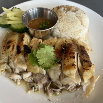 Cardinale du Vin - Khao Man Gai - chicken with rice - Wine Bars Near Me - Los Angeles, California Cardinale du Vin - Khao Man Gai - chicken with rice - Wine Bars Near Me - Los Angeles, California