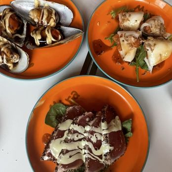 Mira Sushi - Sushi Bars Near Me - Evanston, Illinois