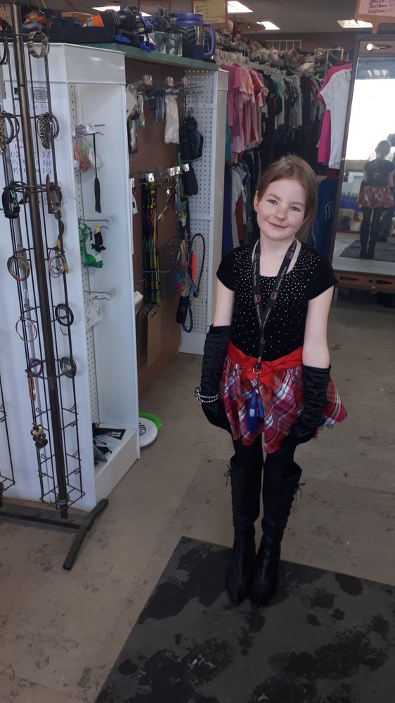 BLUE STAR THRIFT STORE Updated August 2024 9911 101 Street, Peace