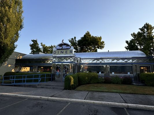 Blue Moon Diner by null
