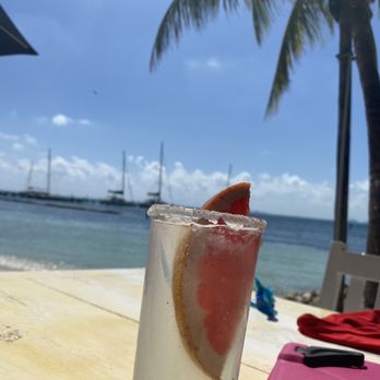 Playa Lancheros - Paloma and beach - Seafood Near Me - Isla Mujeres, ROO