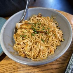Yakitoro - Yakisoba in pad thai sauce