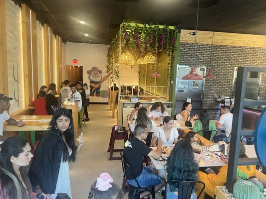 Sr de Los Tacos Wynwood by null