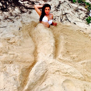 Lanikai Beach - Mermaid! - Beaches Near Me - Kailua, Hawaii Lanikai Beach - Mermaid! - Beaches Near Me - Kailua, Hawaii