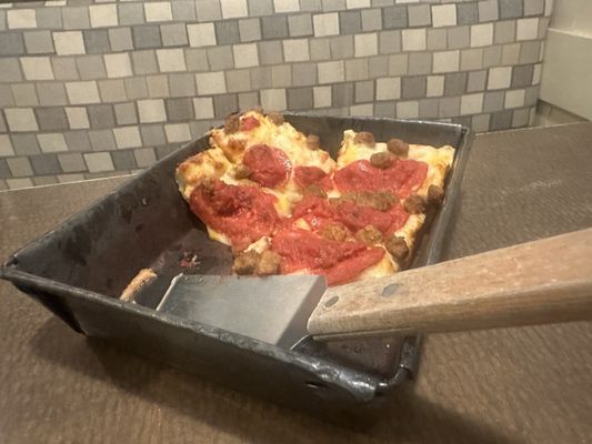 Junct'n Square Pizza by null