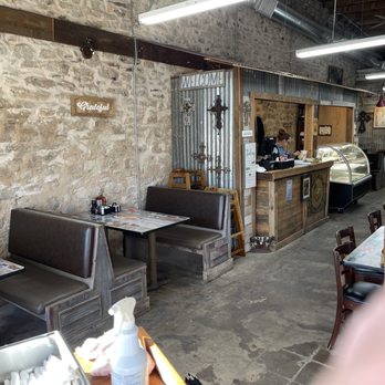 Triple G Cafe - Main Dining Room Booths - Breakfast & Brunch Near Me - Tolar, Texas Triple G Cafe - Main Dining Room Booths - Breakfast & Brunch Near Me - Tolar, Texas