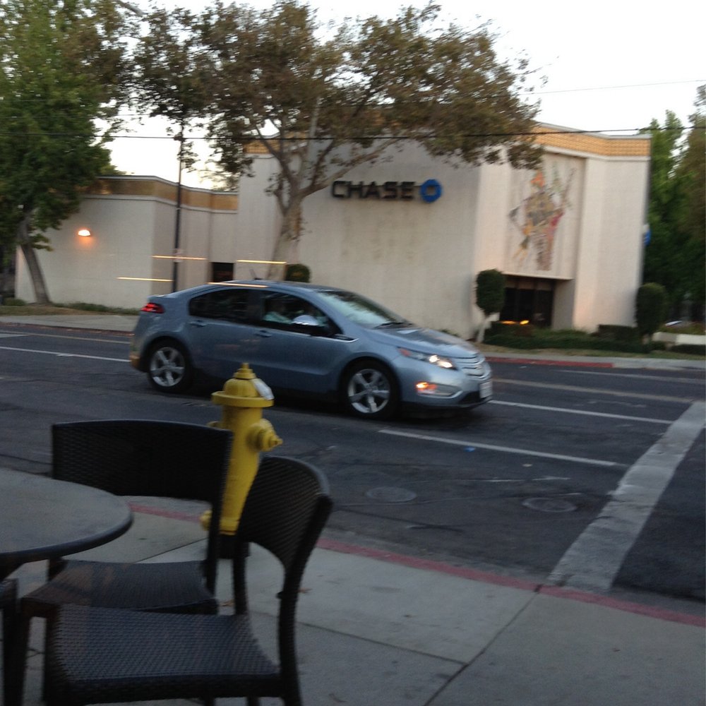 The front of Chase Bank.