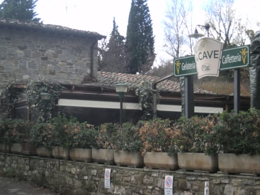 TRATTORIA LE CAVE DI MAIANO by null