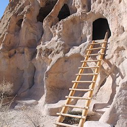 Corn Maiden Tours - Bandelier Archeological park
