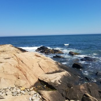 Scarborough State Beach - Along the trail - Beaches Near Me - Narragansett, Rhode Island