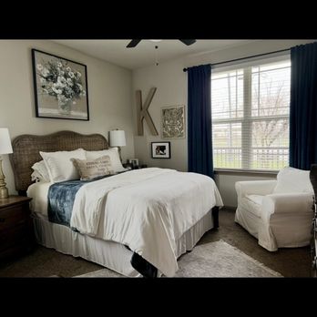 Sapphire Bay - Apartments Near Me - Baytown, Texas